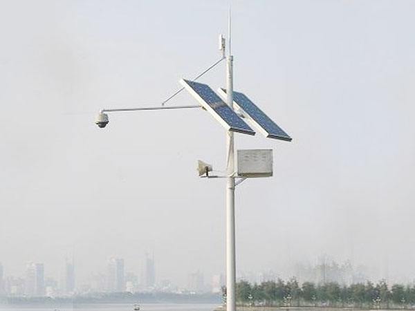 嘉峪關(guān)LED太陽能監(jiān)控桿哪家好 山東圖景照明工程供應(yīng)